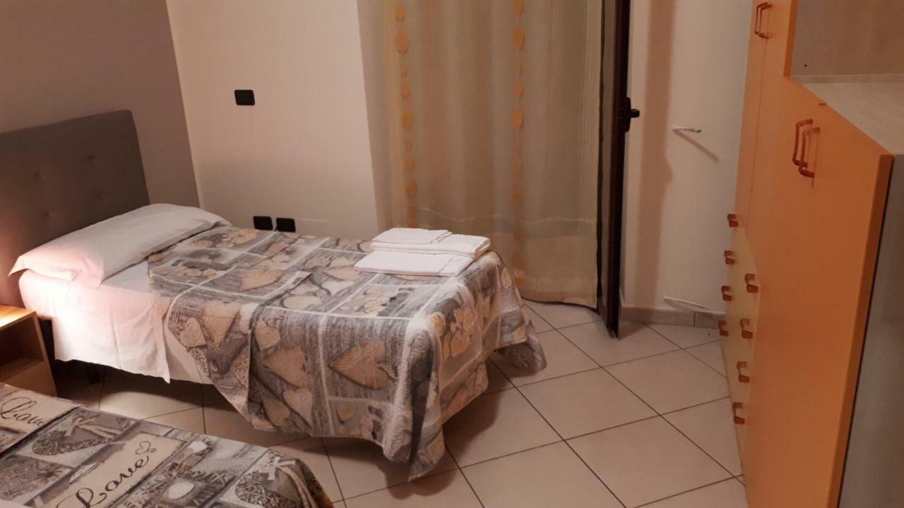 Casa Vacanza "La Chiazza Di Grutti" Grotte  Eksteriør bilde